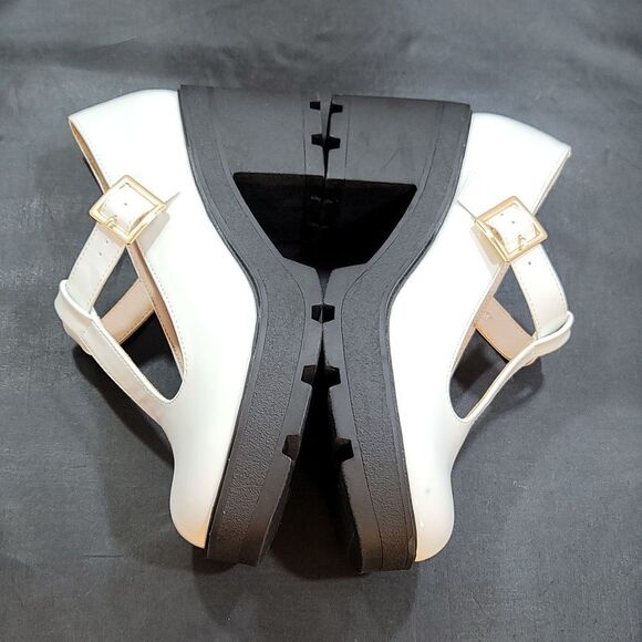 BRAND NEW CHASE &CHLOE FAUX PATENT LEATHER T-STRAP MARY JANE HEELS - Picture 9 of 16